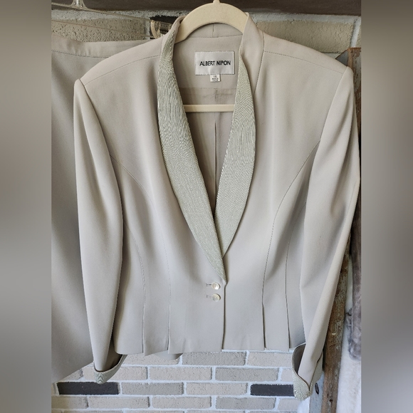 Albert Nipon Vintage 2 Piece Skirt Suit - Picture 4 of 17